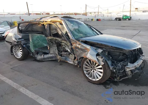 2016 Hyundai Equus Ultimate z USA, uszkodzony, nr VIN KMHGH4JH4GU102449